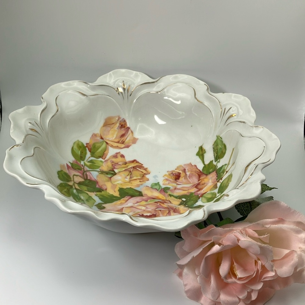 Antique German Scalloped Porcelain Bowl - Picture 10 of 16